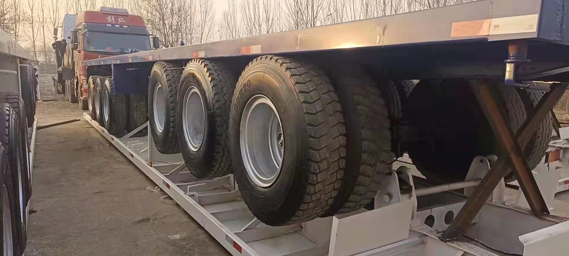 نصف مقطورة مستعملة نصف مقطورة 13-15Tons منخفضة مسطحة نصف مقطورة 3/4/5/6 المحور