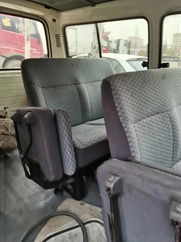 12 مقعدًا يعمل بالبنزين Hiace Bus 2nd Hand Mini Bus 2008 Year Toyota Hiace Bus