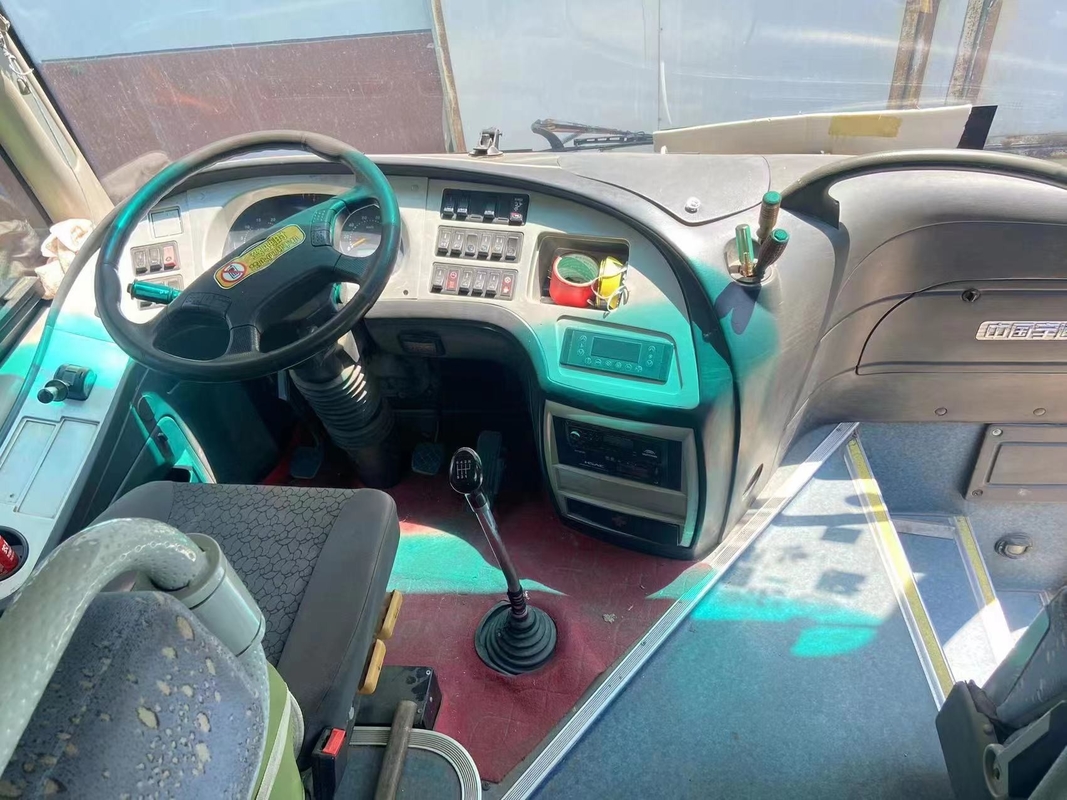 Yutong Bus ZK6809 35seats Rear Engine Right Steering Coach Yuchai 147kw حافلة سياحية مستعملة