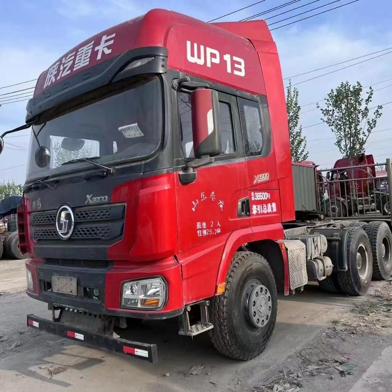 مستعملة Shacman Truck Tractor 420hp مستعملة رأس جرار 6 * 4 50tons للبيع شاحنة جرار