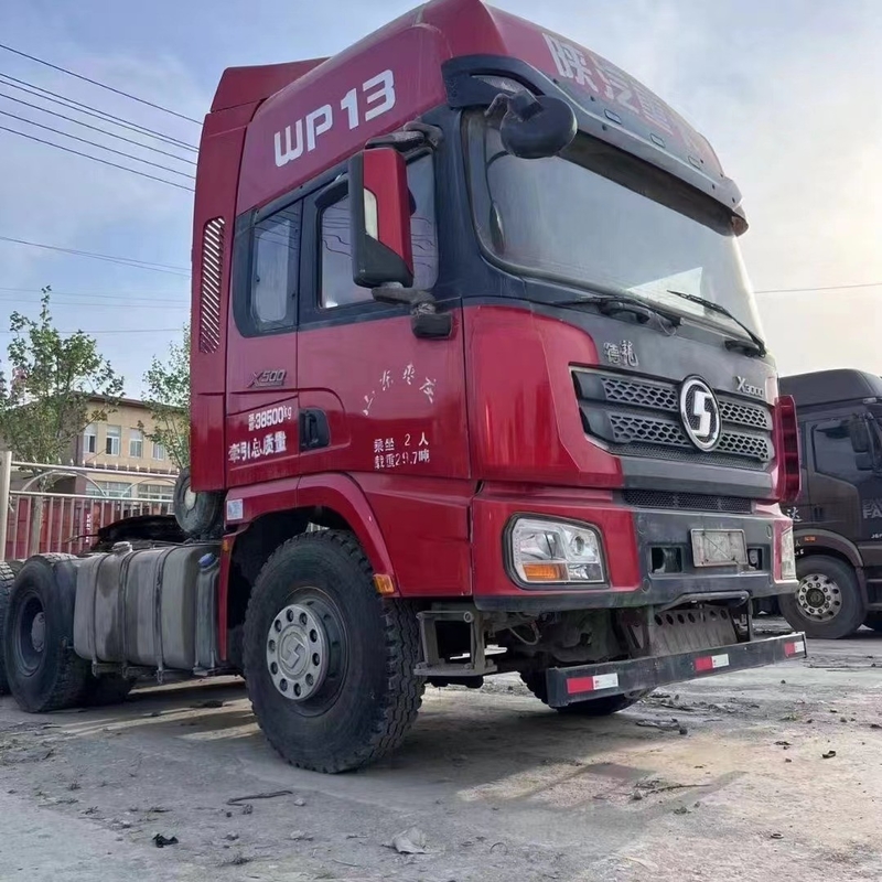 مستعملة Shacman Truck Tractor 420hp مستعملة رأس جرار 6 * 4 50tons للبيع شاحنة جرار