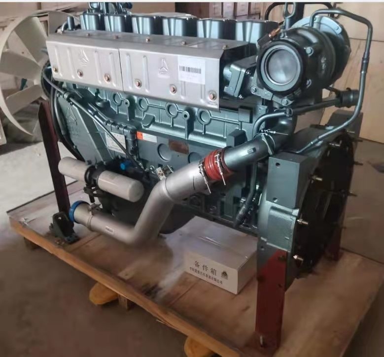 Sinotruk Howo Euro Diesel Engine 371HP 100km / H لشاحنات تفريغ حافلات Yutong