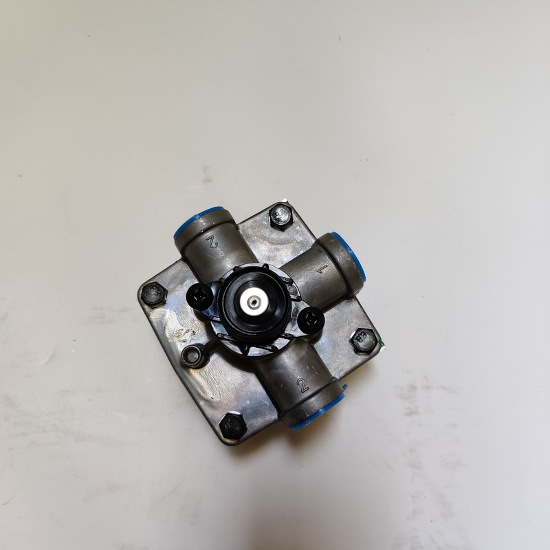 صمام فرامل تتابع أجزاء المحرك لـ SINO HOWO Truck Car Emergency Relay Valve WG9000360524 / 2