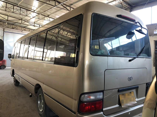 30 مقعدًا مستعملة Toyota Coaster Bus Hiace Bus مع محرك ديزل