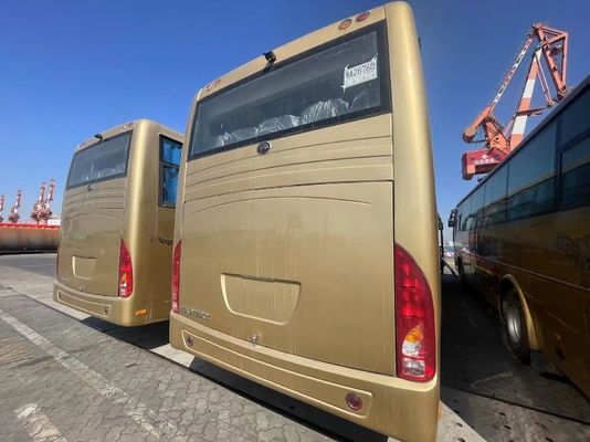تستخدم الحافلة السياحية محرك أمامي Yutong 53-65seats محرك اليد اليمنى Yuchai ZK6116D