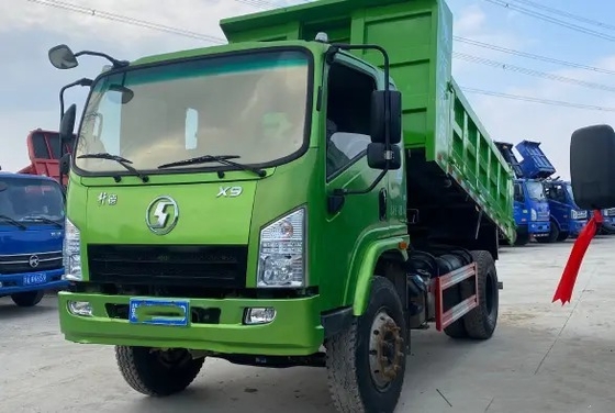 شاحنة التعدين القلابة 150hp 4 × 2 اللون الأخضر SHACMAN SX3310 تحميل معدل نقل السرعة السريع 15.37t
