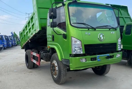 شاحنة التعدين القلابة 150hp 4 × 2 اللون الأخضر SHACMAN SX3310 تحميل معدل نقل السرعة السريع 15.37t