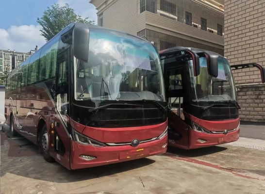 حافلة ترانزيت مستعملة 2021 سنة محرك Yuchai 310hp 52 مقعدًا قرص الفرامل وسادة هوائية تعليق 2 أبواب Young Tong ZK6117