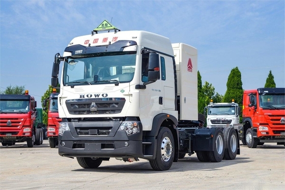 HOWO شاحنة ثقيلة 460HP 6X4 CNG البضائع الخطرة الجرار الوطني VI العجلات الثمانية الخلفية