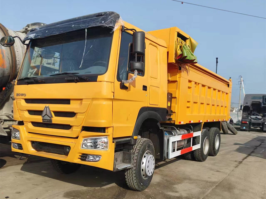 شاحنة صينية محطمة بوعاء كبير جديد 30 طن 6 * 4 Howo Tipper مع غطاء إطارات جديدة سرير واحد