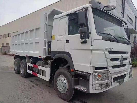 سينوتروك هوفو 6x4 شاحنة يورو 2 شاحنة قمامة واحدة النائمة 20-40 طن حمولة مفيدة الربيع الورق