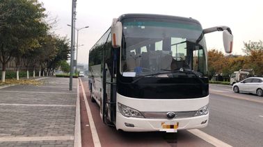 لون أبيض 11 م طول مستعملة حافلة يوتونج كوتش 51 مقاعد Yuchai Engine 2016 Year