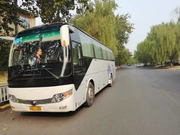 اللون الأبيض Used Yutong Buses 47 مقعد 2013 سنة ديزل Yutong Bus حالة جيدة