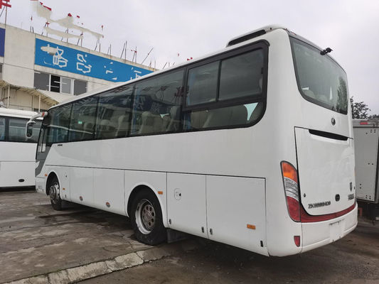 2013 سنة 35 مقعدًا تستخدم الحافلة Yutong Bus ZK6888 المستخدمة في الباص LHD لمحركات الديزل