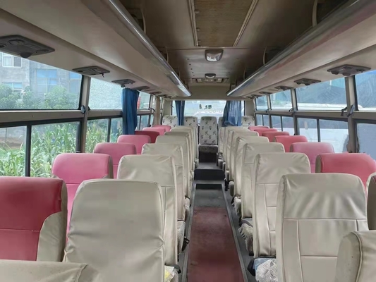2009 سنة 47 مقاعد مستعملة Yutong ZK6102D حافلة حافلة حافلة مستعملة محرك أمامي لمحركات ديزل LHD