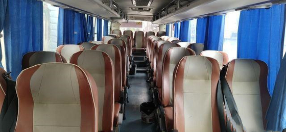 حافلات Yutong السياحية المستعملة ZK6998 تستخدم 39 مقعدًا ديزل Yuchai حافلات كوتش حافلة مستعملة حافلات فاخرة بين المدن في عام 2014